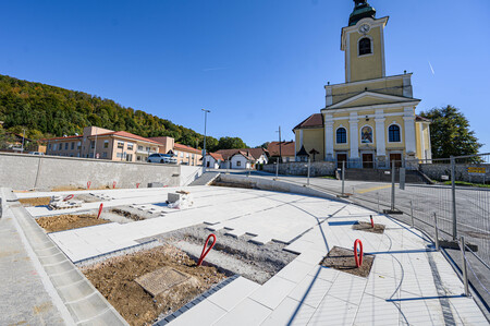Ureditev parka pri cerkvi sv. Tilna v Višnji Gori