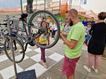 Popravljalnica koles na OŠ Ferda Vesela Šentvid pri Stični