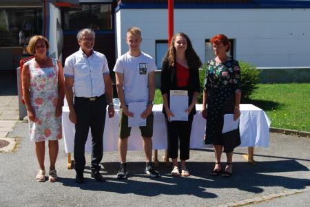 DSC_0436_Zlata_maturanta_Ana_in_Gasper