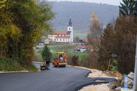 Prenova ceste Krka - Hočevje
